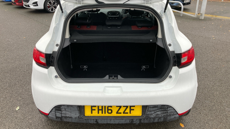 Renault Clio 0.9 TCE 90 Play 5dr Petrol Hatchback